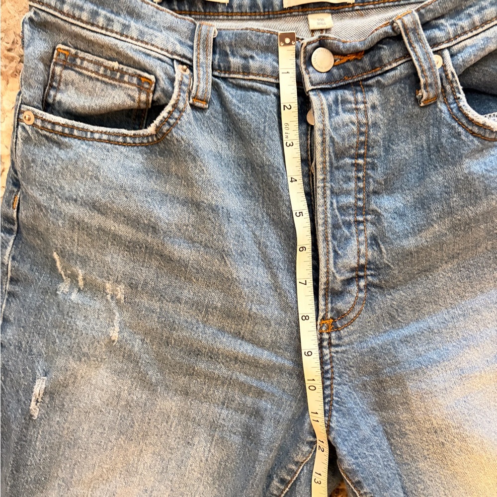 Universal Thread Light Blue Straight Jeans - Picture 5 of 6